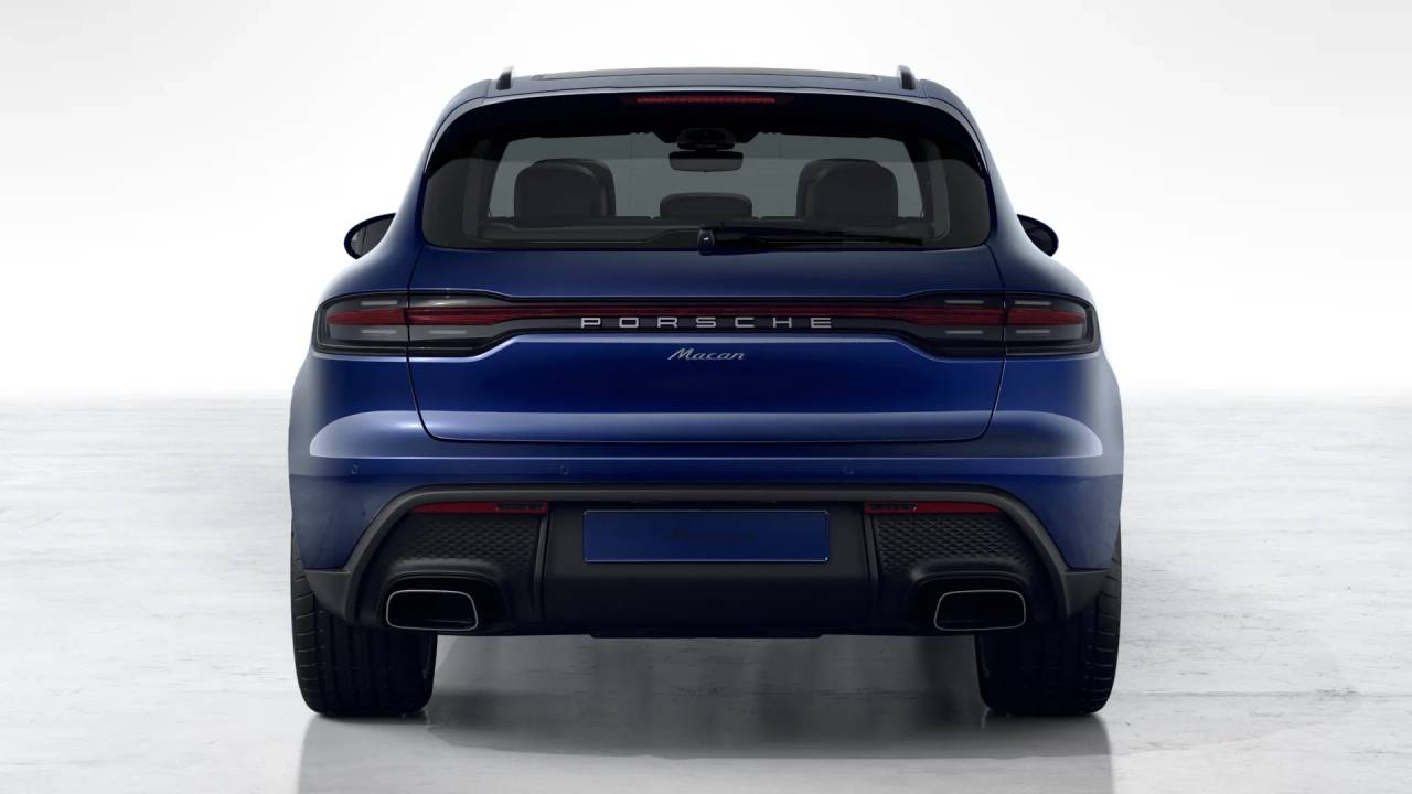 2026 Porsche Macan T photo 8