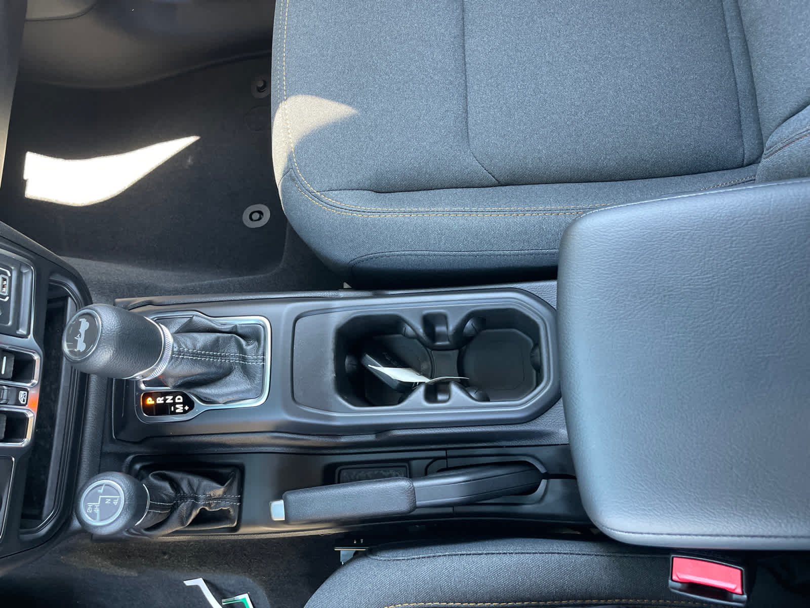 2025 Jeep Wrangler Sport S photo 27