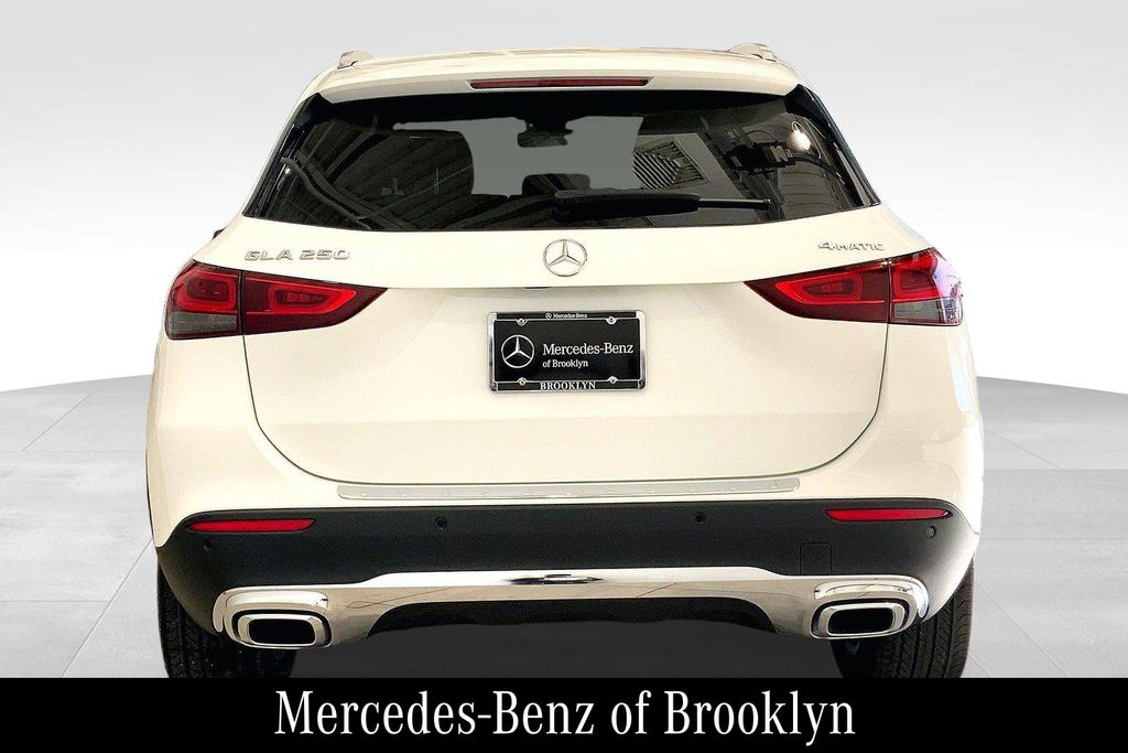 2023 Mercedes Benz GLA 250 4MATIC photo 4
