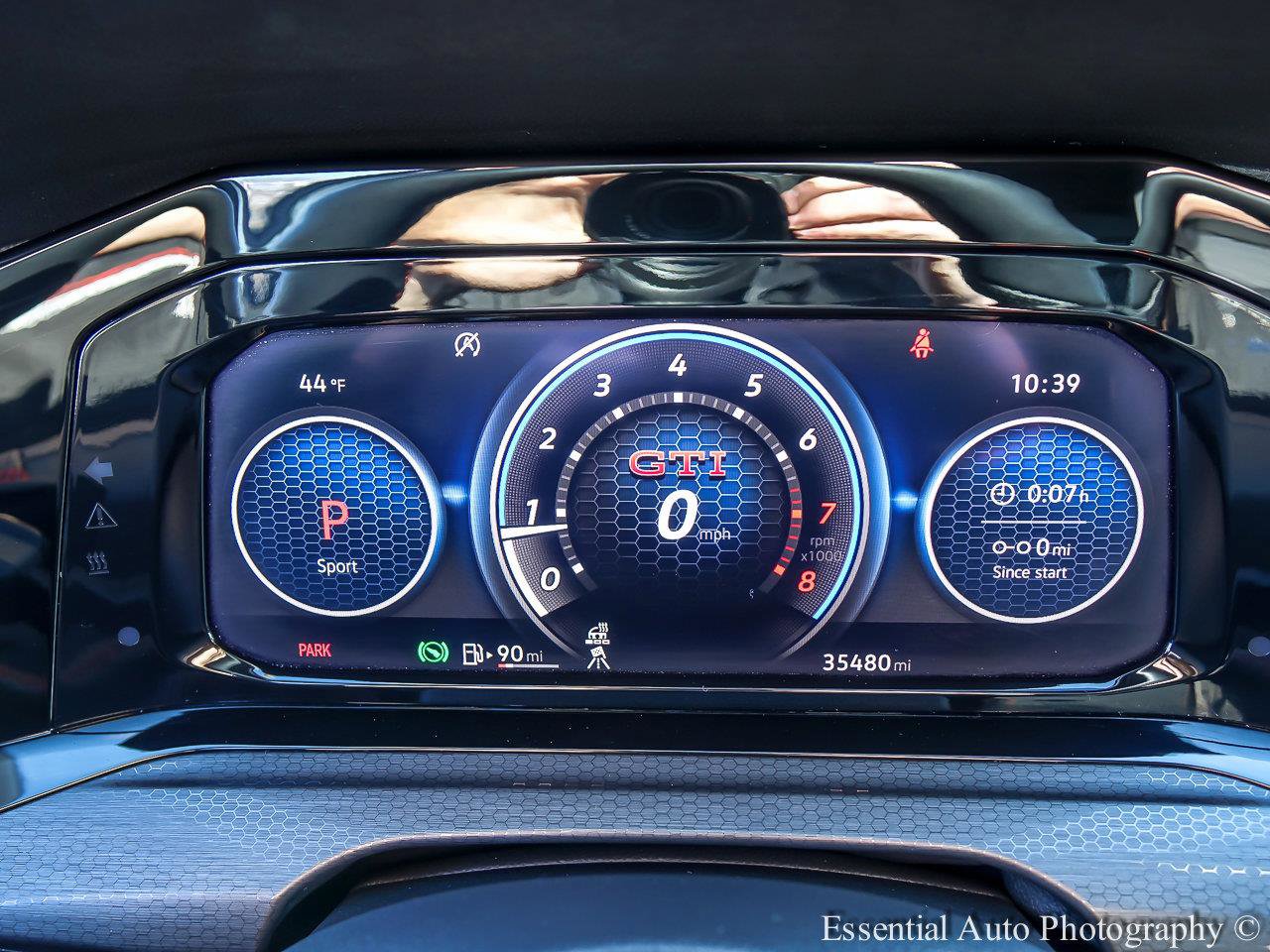 2023 VOLKSWAGEN GOLF GTI - Image 11