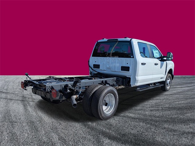 2026 Ford F-350 XL photo 4