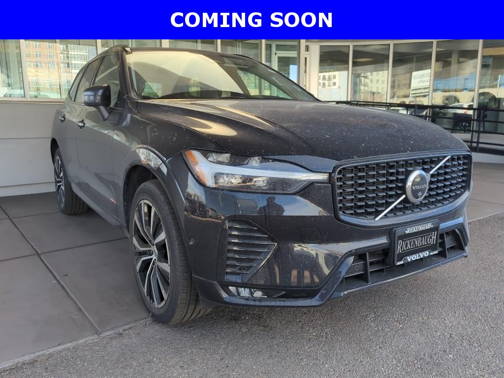 2025 Volvo XC60 Plus's photo