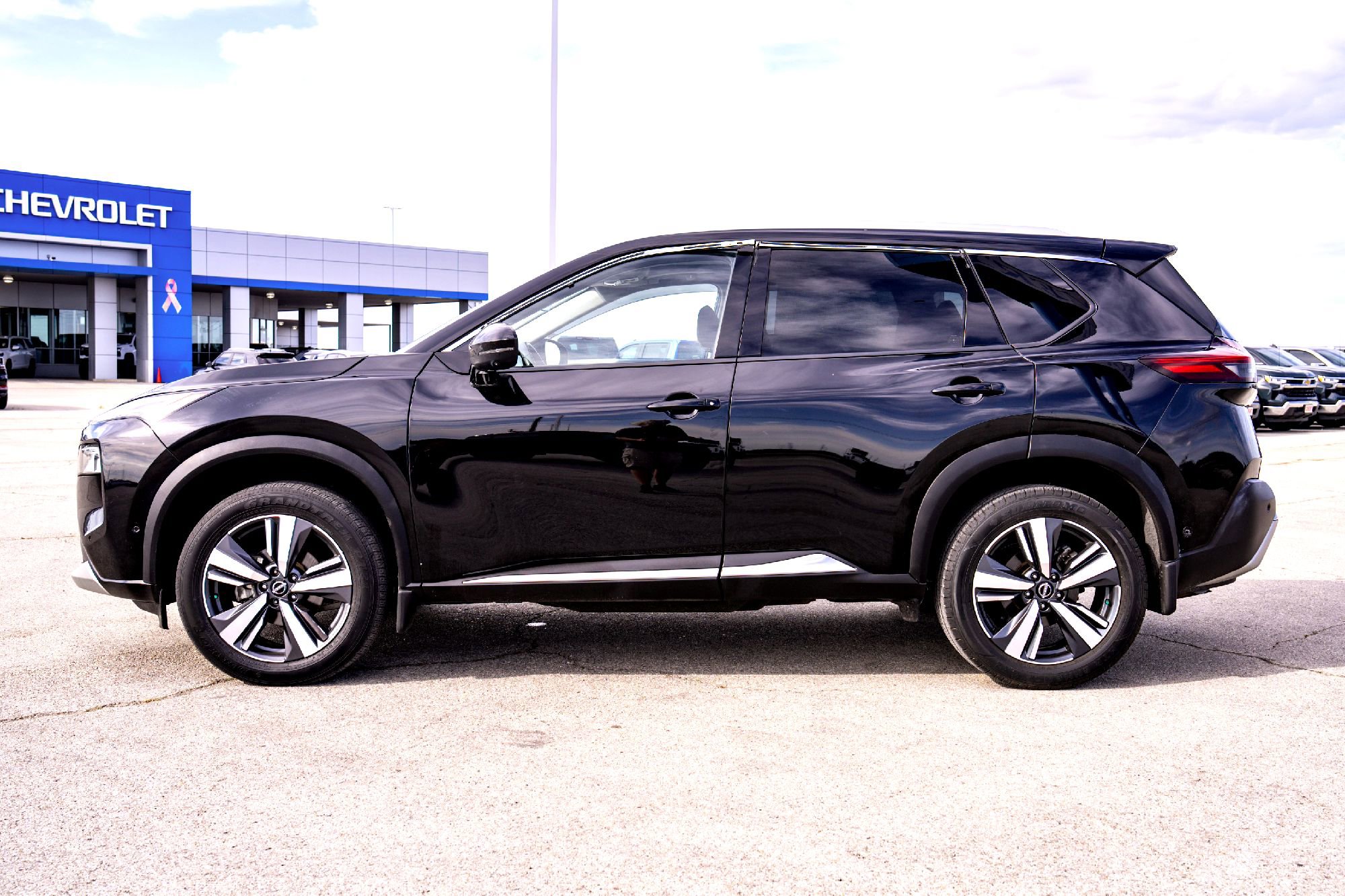 2022 Nissan Rogue Platinum photo 10