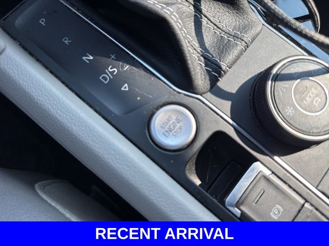 2021 Volkswagen Atlas SEL Premium photo 11