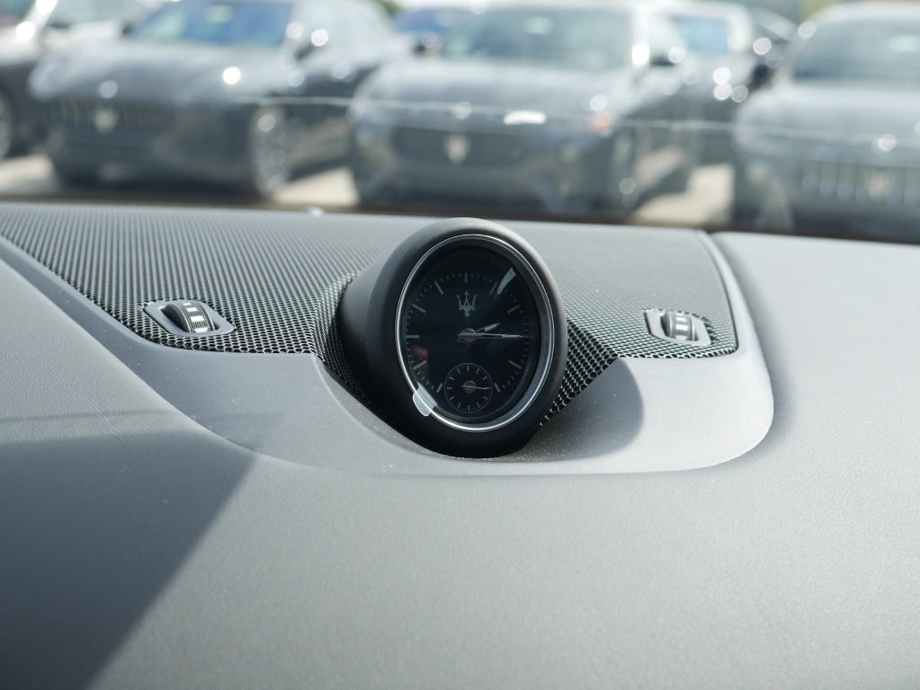 2024 Maserati Levante Modena photo 32