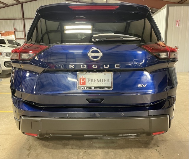 2024 Nissan Rogue SV photo 3