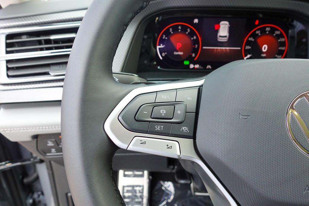 2026 Volkswagen Atlas Peak Edition SE photo 17