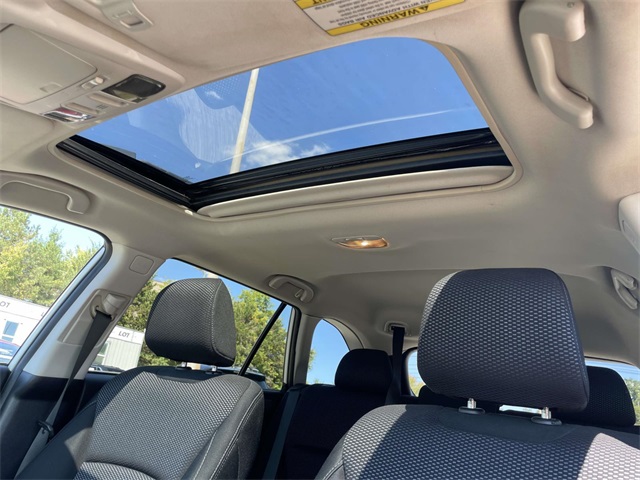 2015 Subaru Outback Premium photo 11