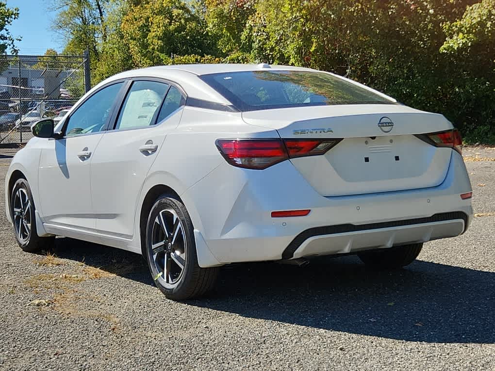 2025 Nissan Sentra SV photo 4