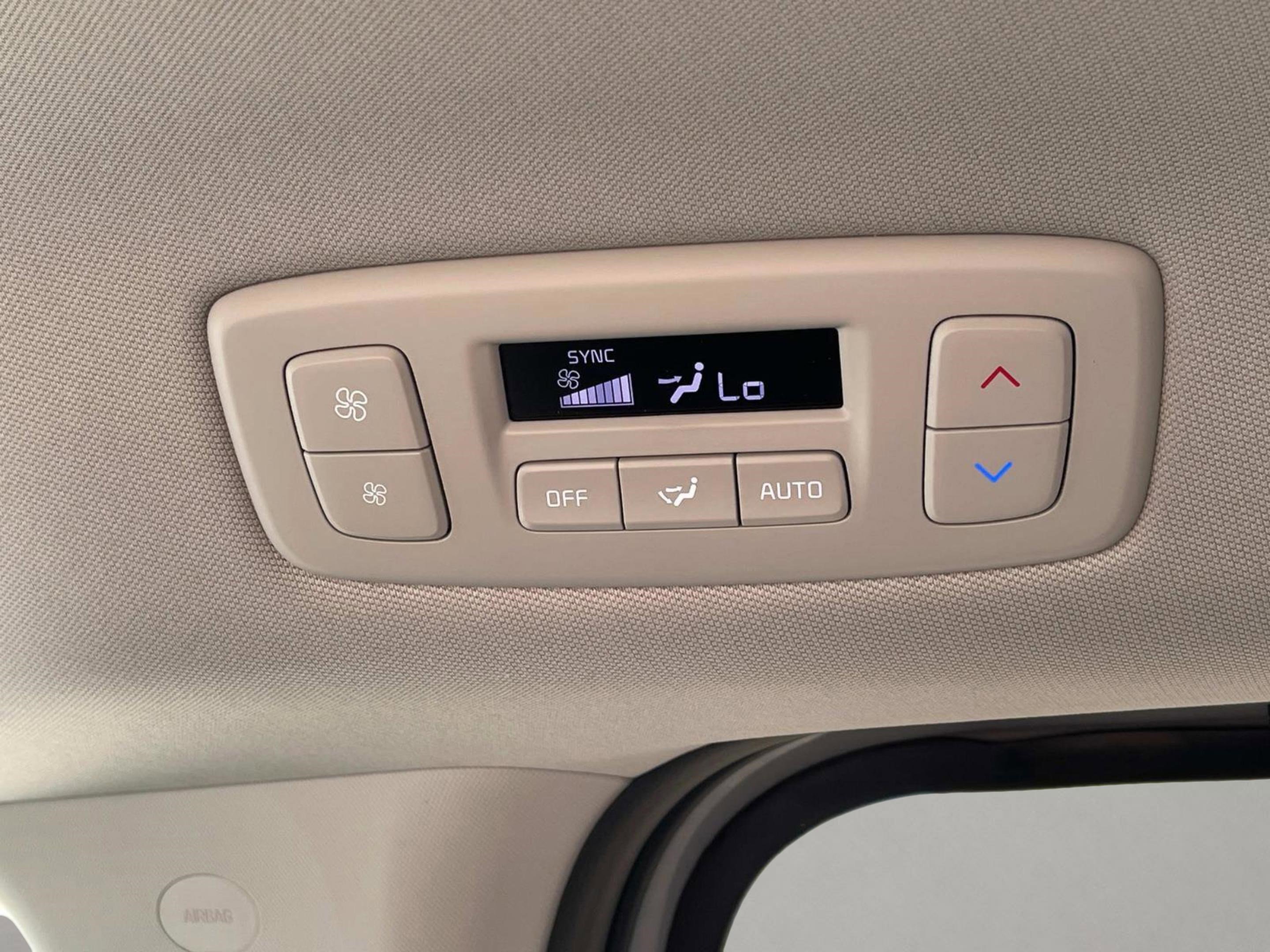 2026 Kia Carnival SX Prestige photo 18