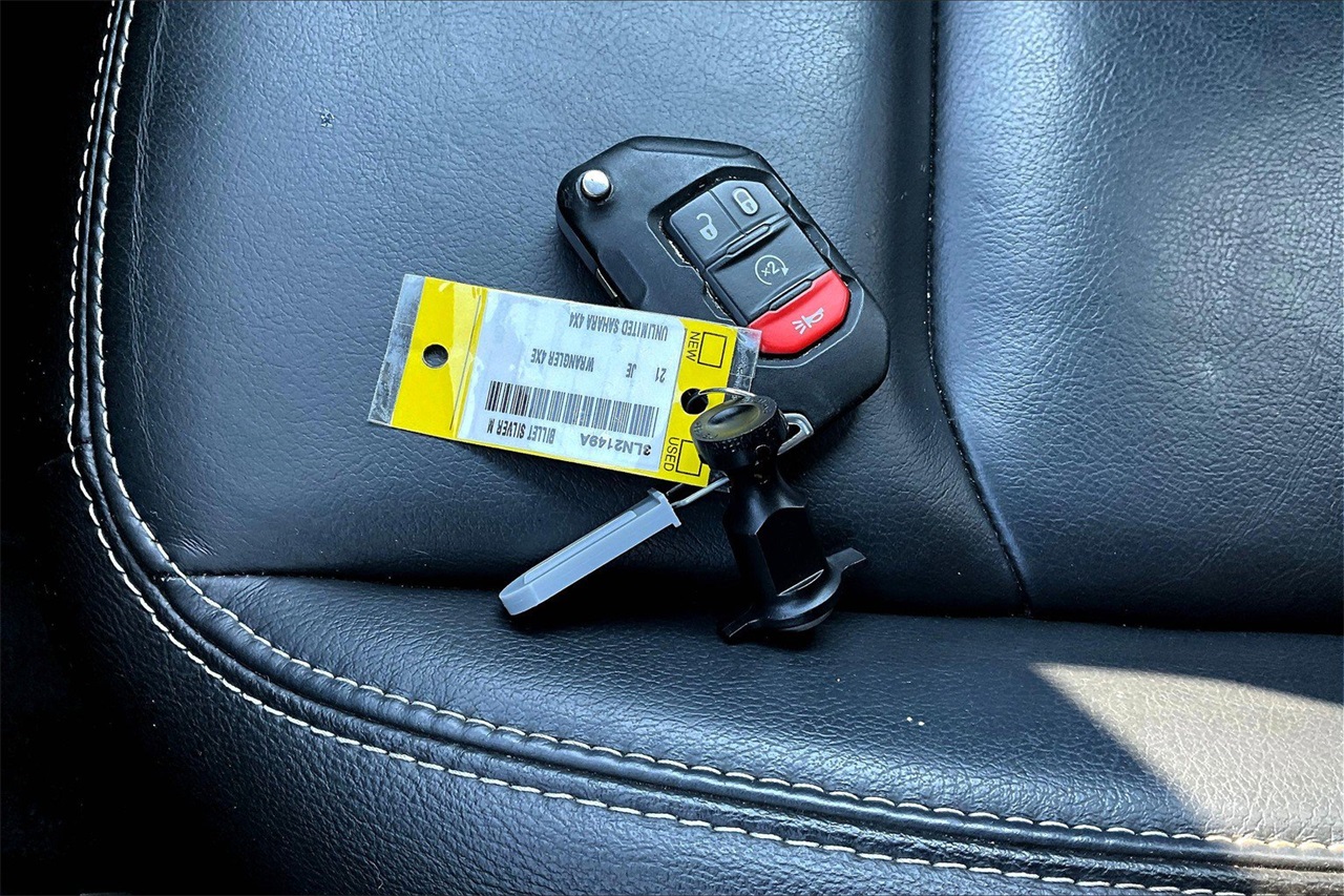 2021 Jeep Wrangler Unlimited Sahara 4xe photo 27