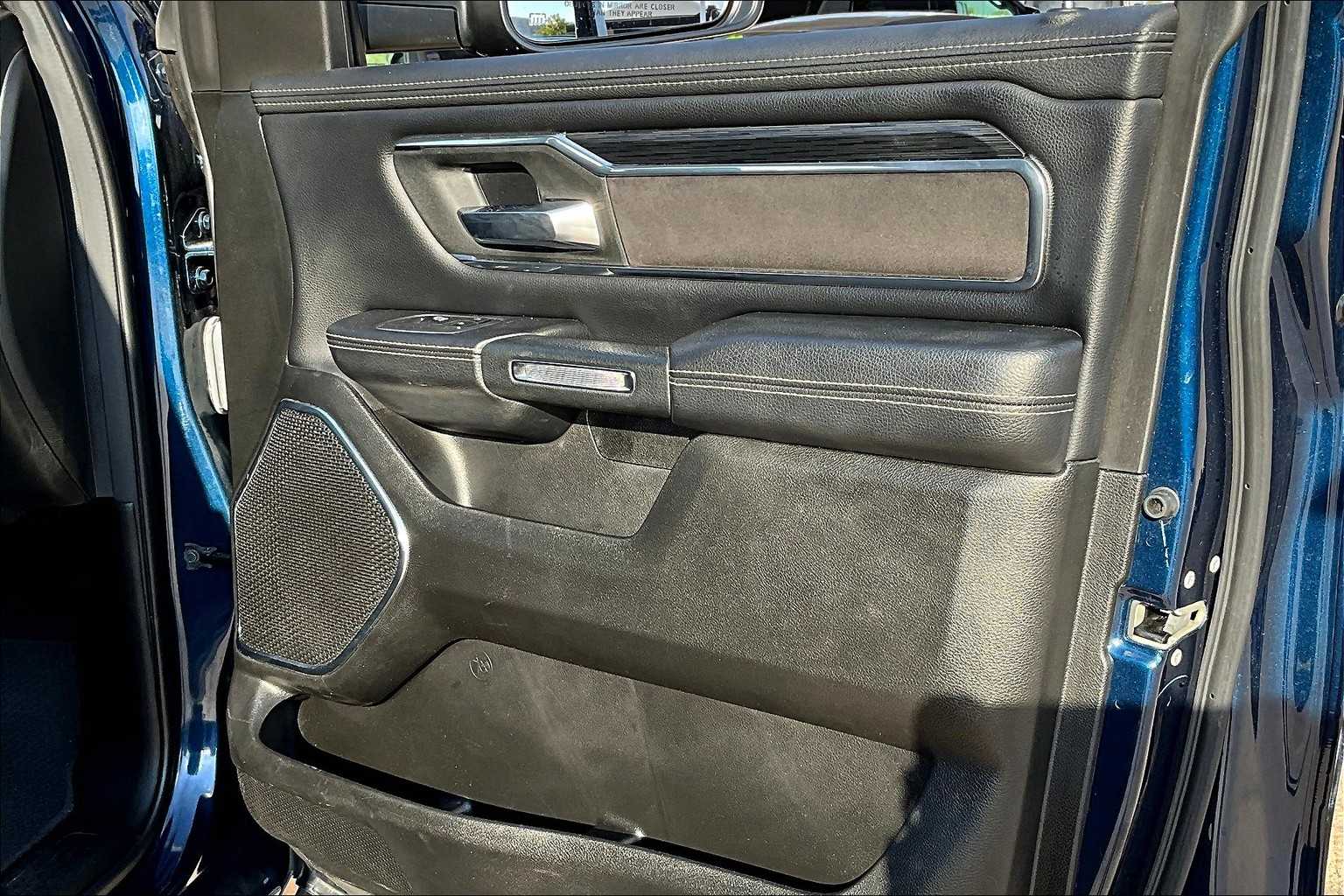2024 Ram 1500 Laramie photo 21