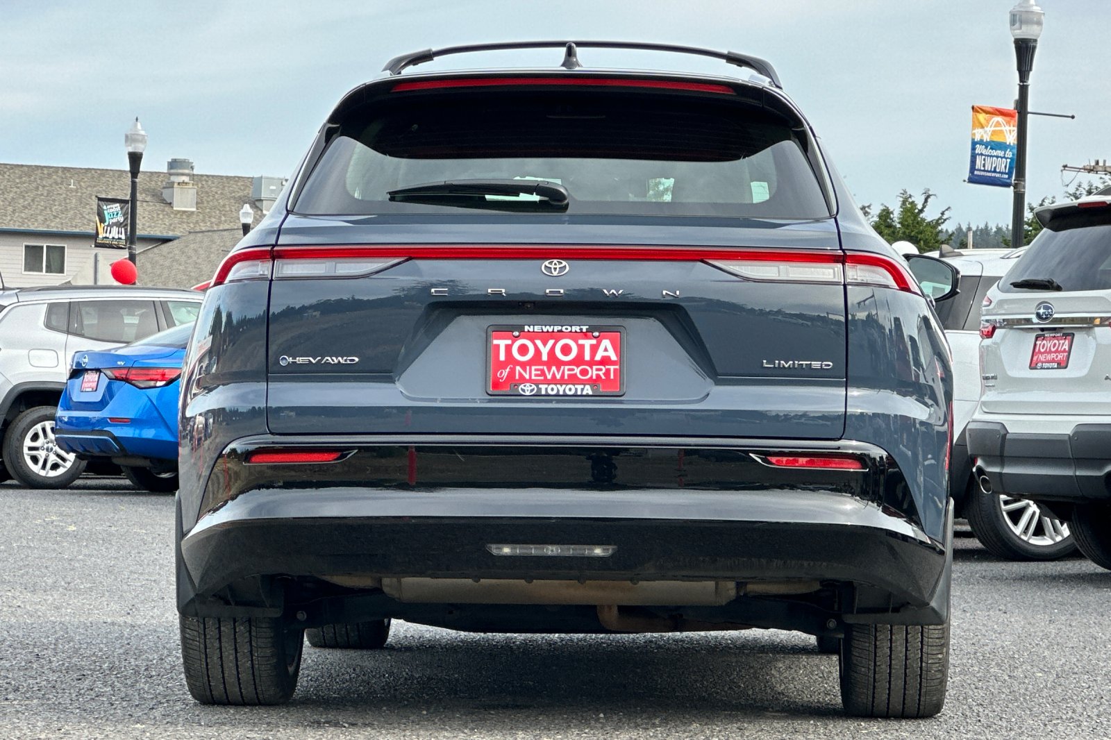 2025 Toyota Crown Signia Limited photo 4