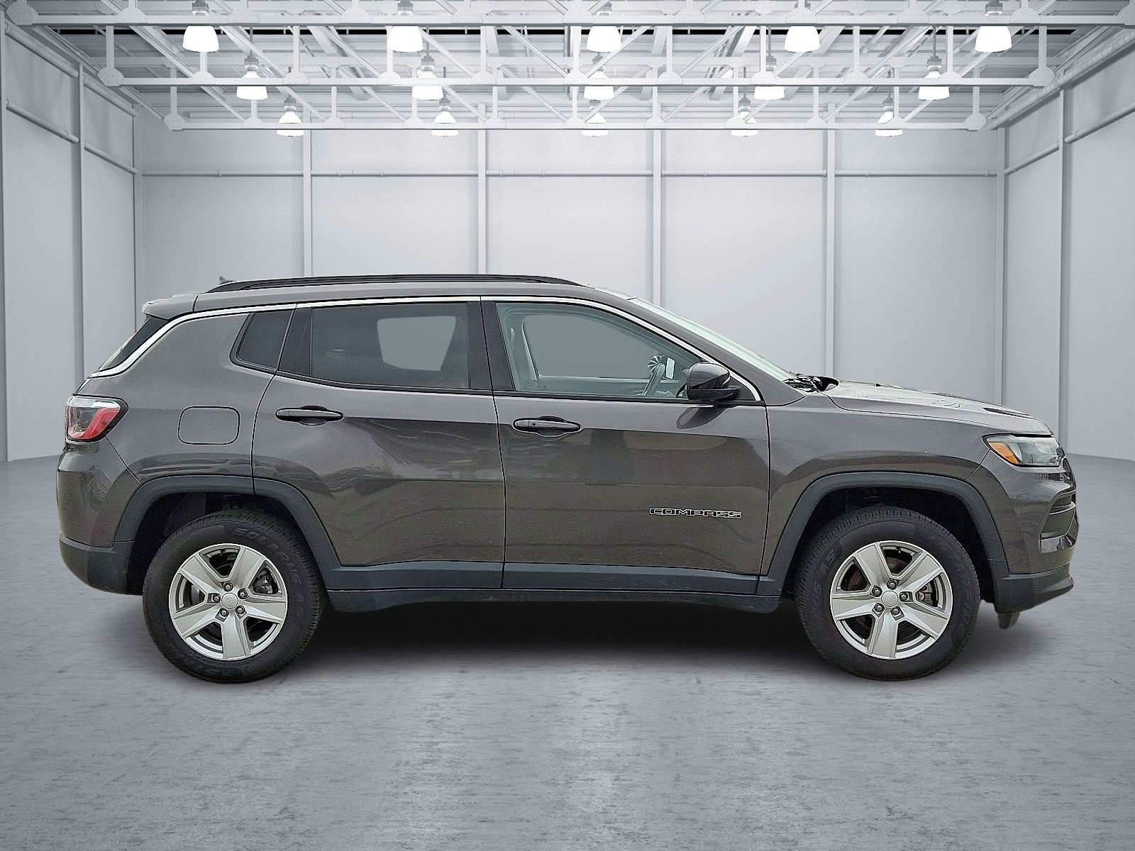 2022 Jeep Compass Latitude photo 4