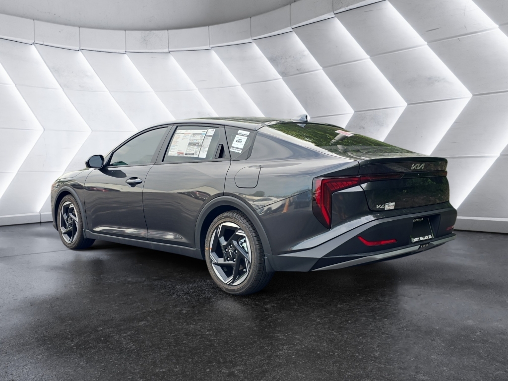 2025 Kia K4 EX photo 3