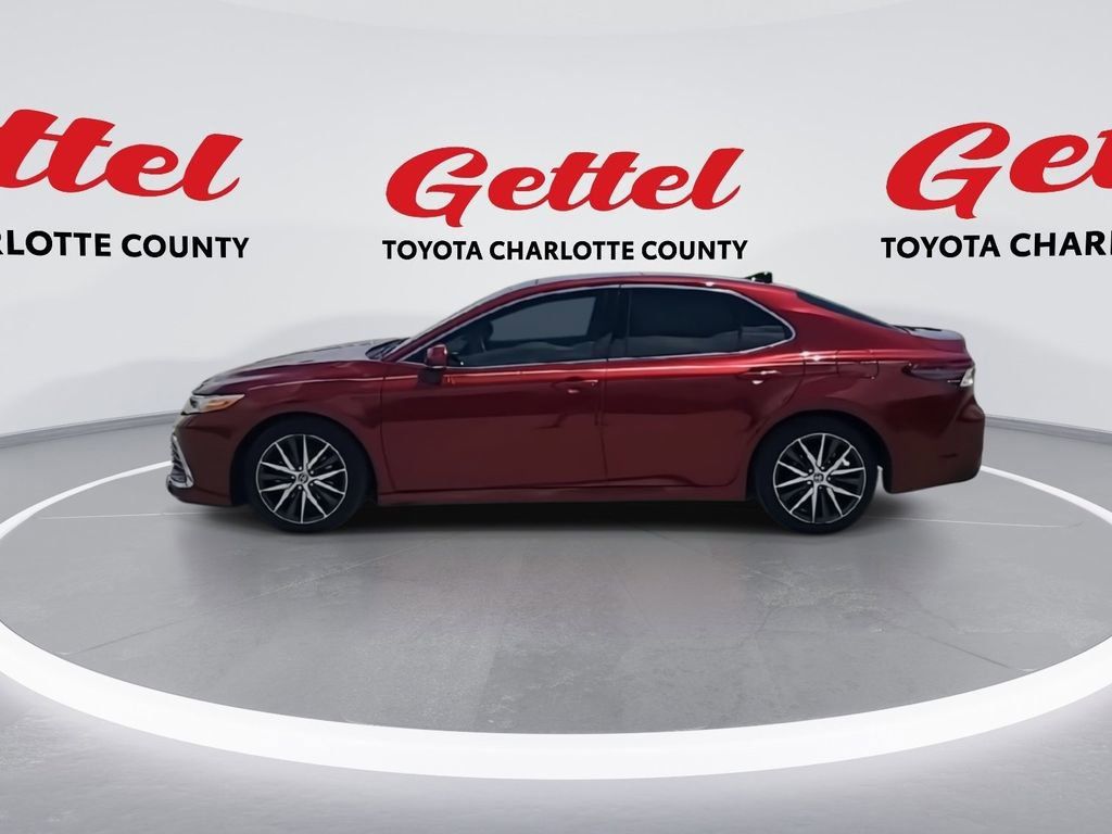 2022 Toyota Camry XLE photo 4