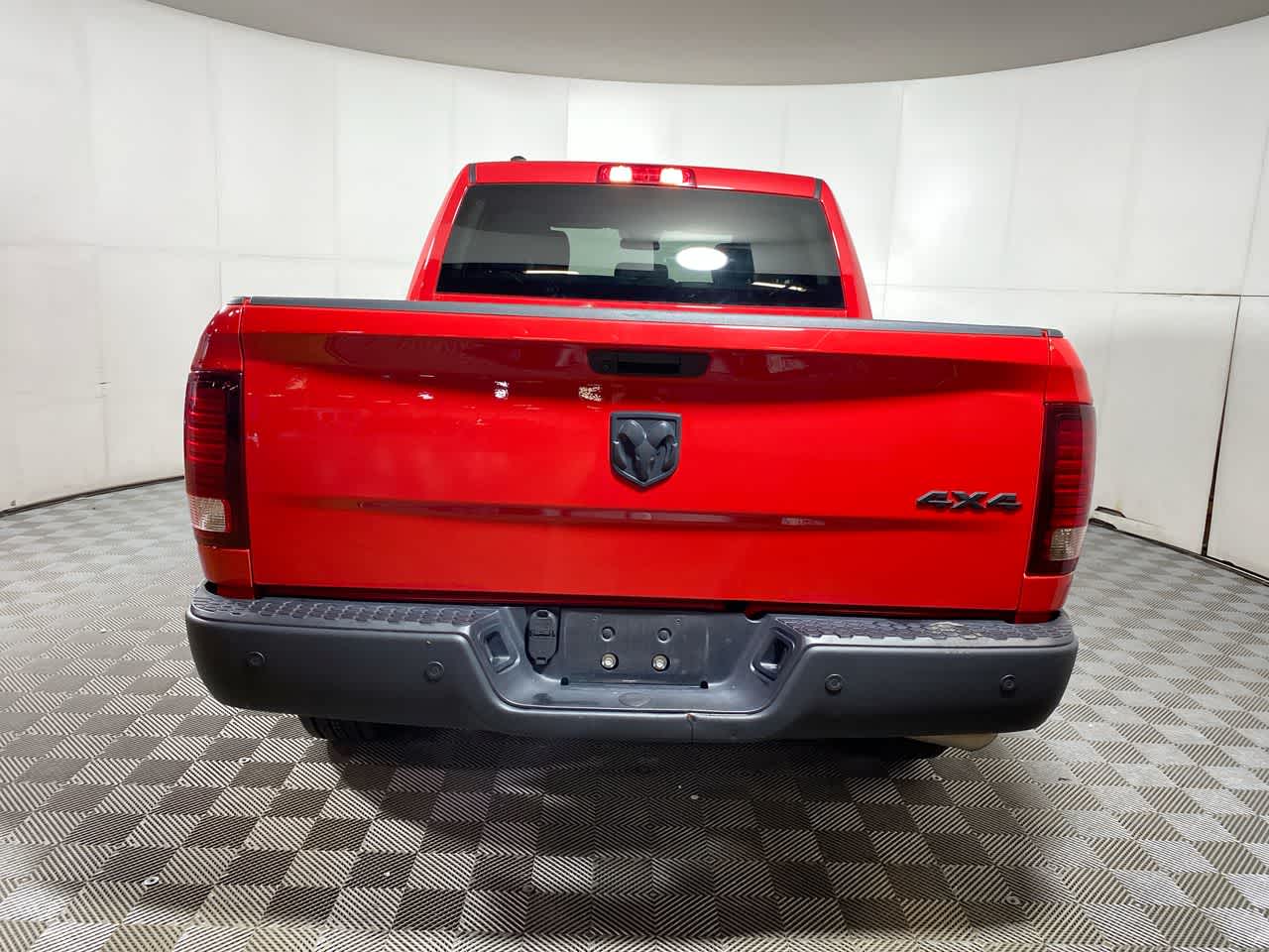 2024 Ram 1500 Classic Warlock photo 3