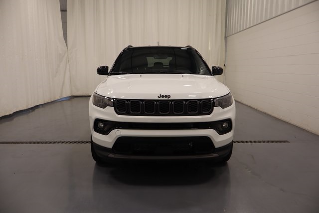 2026 Jeep Compass Limited photo 2