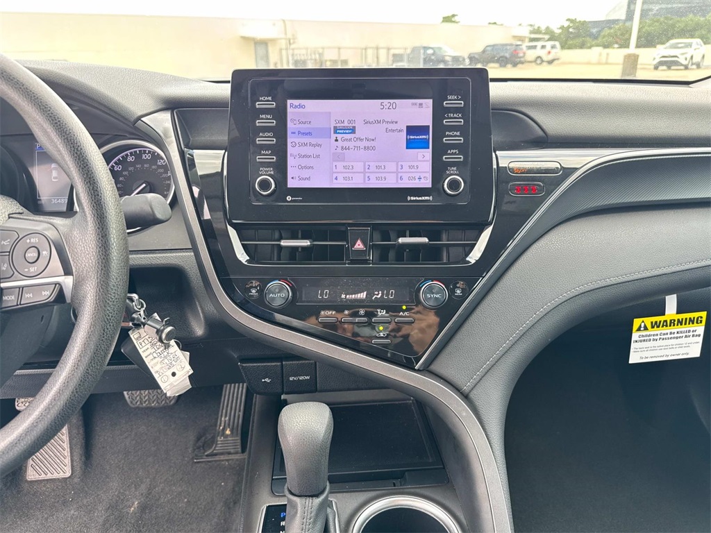 2023 Toyota Camry LE photo 24