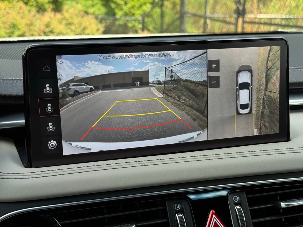 2023 Genesis G70 3.3T Sport Prestige photo 5