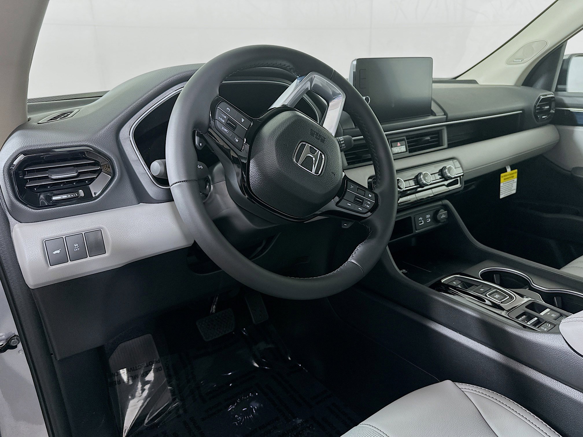 2025 Honda Pilot Touring photo 9