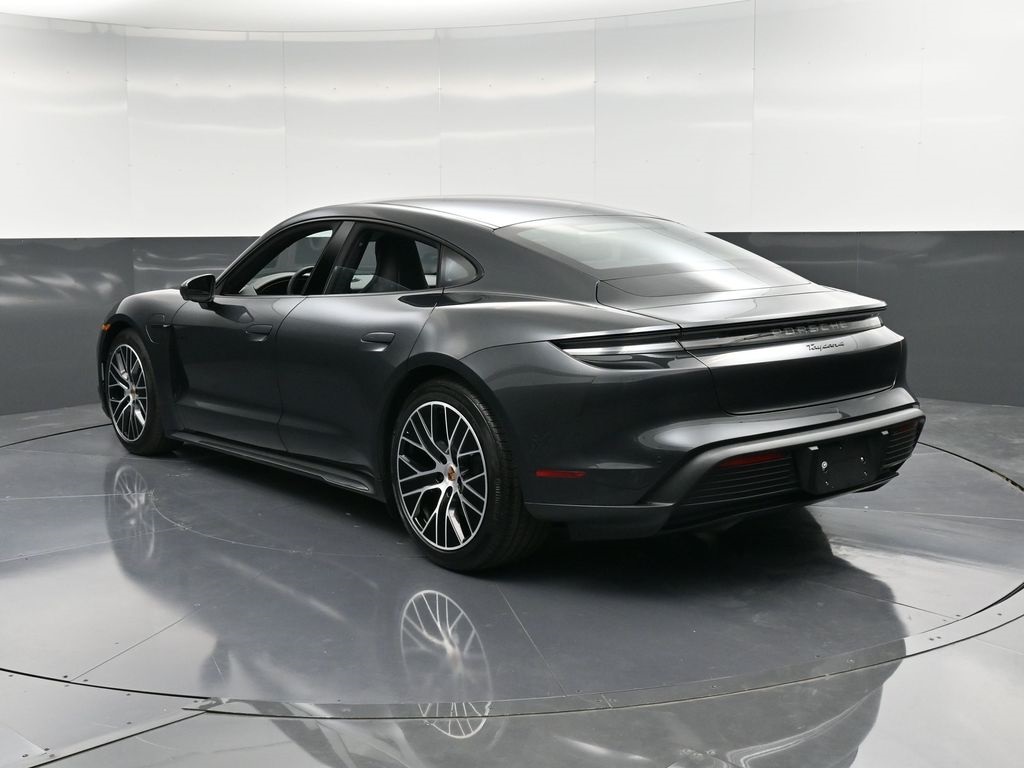 2026 Porsche Taycan 4 photo 2