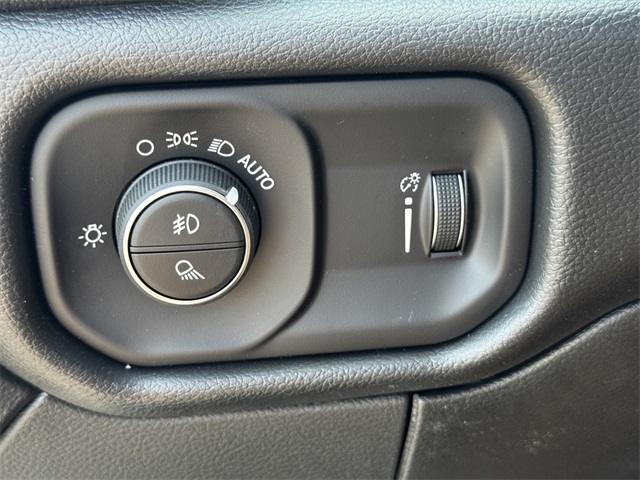 2025 Ram 2500 Tradesman photo 18