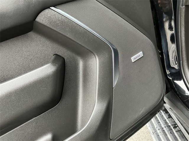 2022 Chevrolet Tahoe High Country photo 2