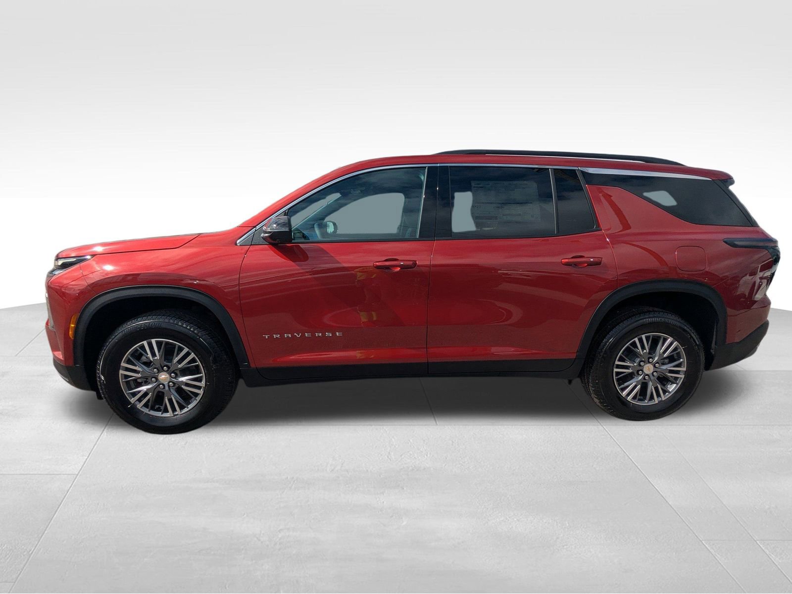 2025 Chevrolet Traverse photo 4