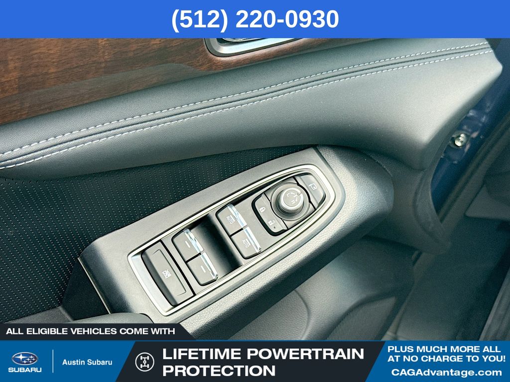 2025 Subaru Ascent Touring photo 17
