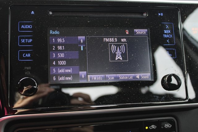 2019 Toyota Corolla LE photo 20