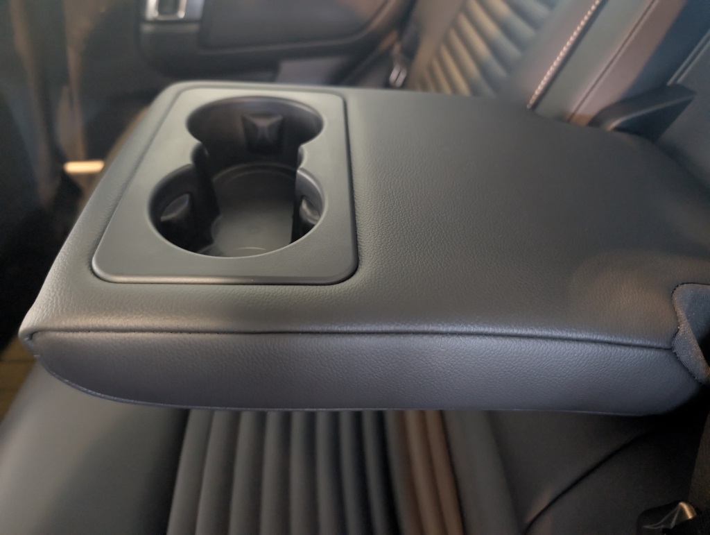 2025 Land Rover Discovery SE photo 20