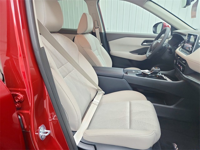 2025 Nissan Rogue SV photo 31