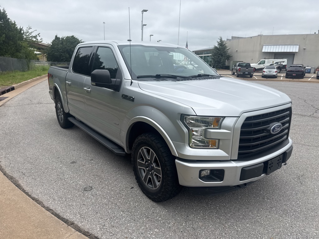 2015 Ford F-150 XLT photo 3