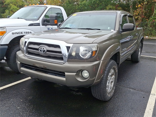 2010 Toyota Tacoma Base 4x4 Double Cab photo 2