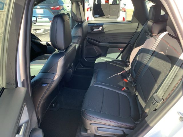 2025 Ford Escape ST-Line photo 24