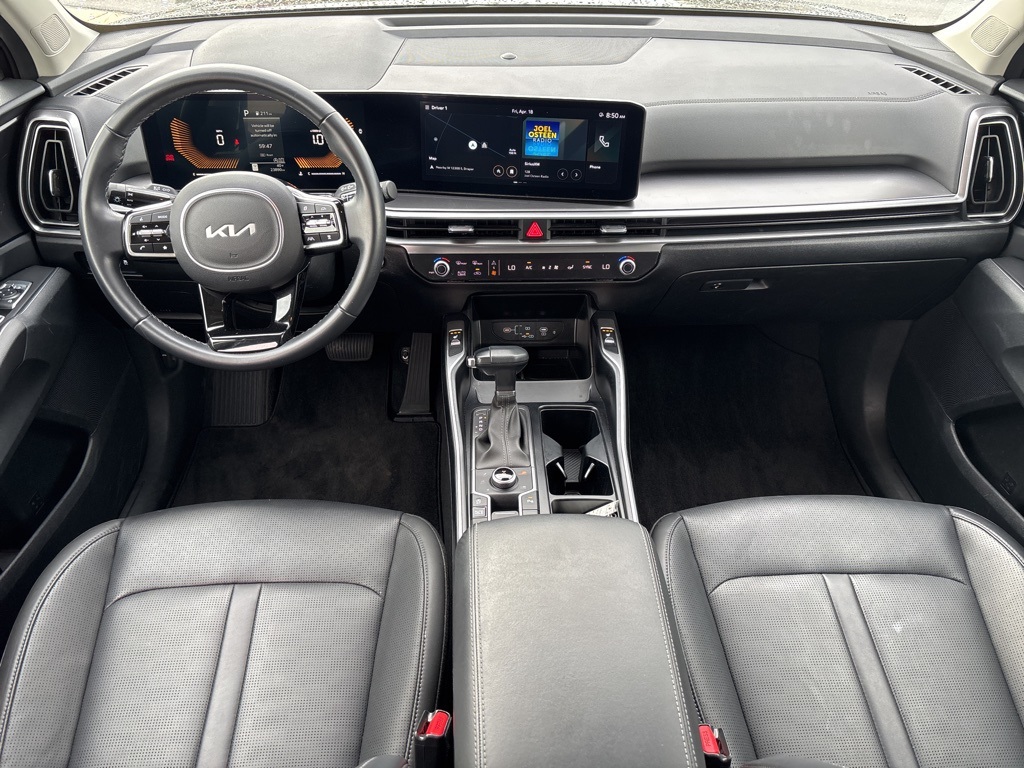 2024 Kia Sorento S photo 15