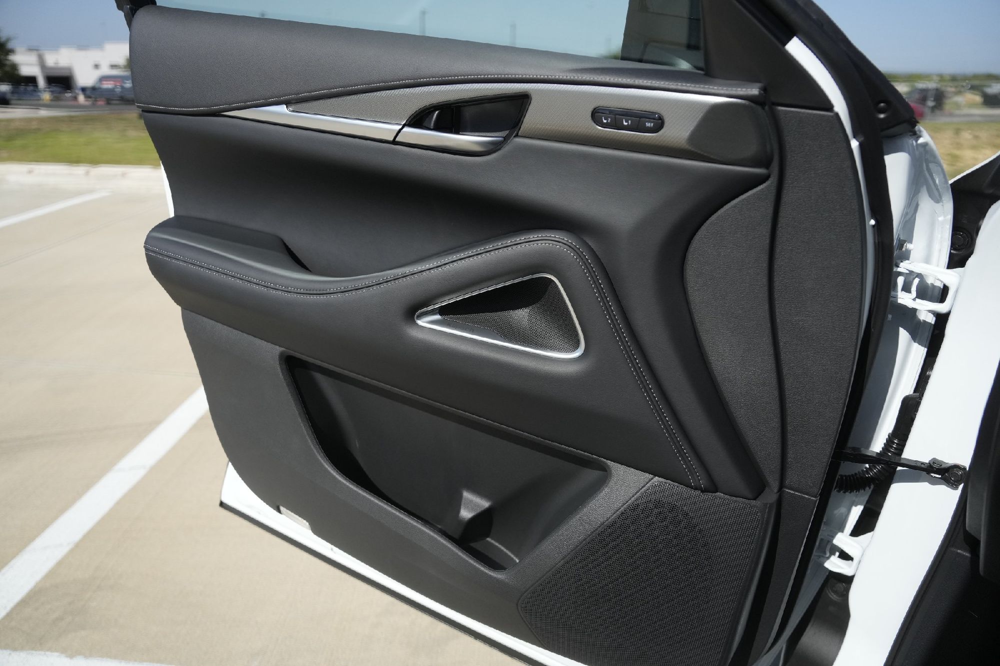 2026 Infiniti QX60 Luxe photo 12