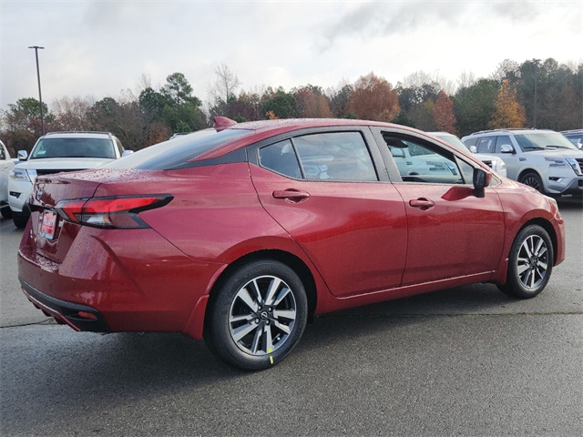 2025 Nissan Versa SV photo 3