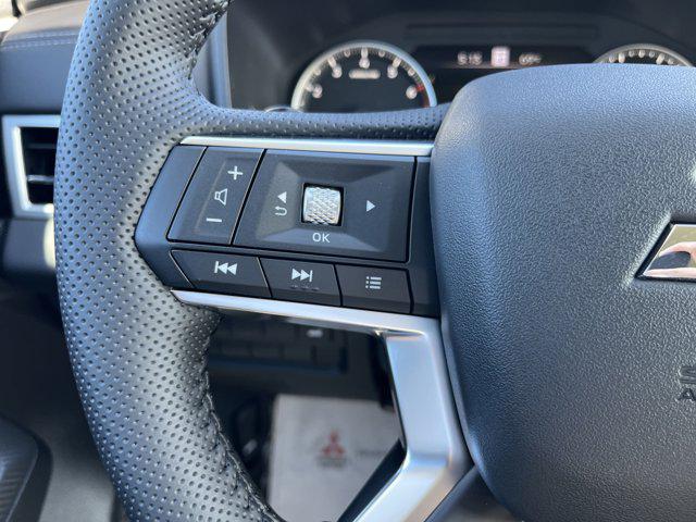 2025 Mitsubishi Outlander SE 2.5 photo 13