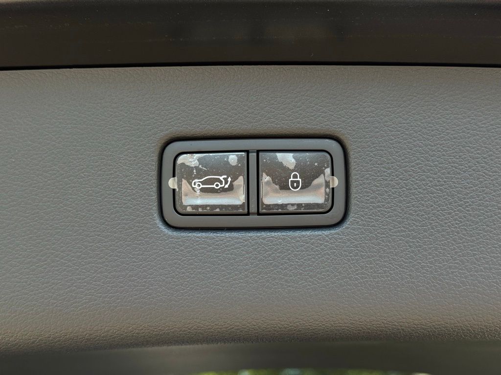 2026 Genesis GV80 3.5T Prestige AWD photo 12