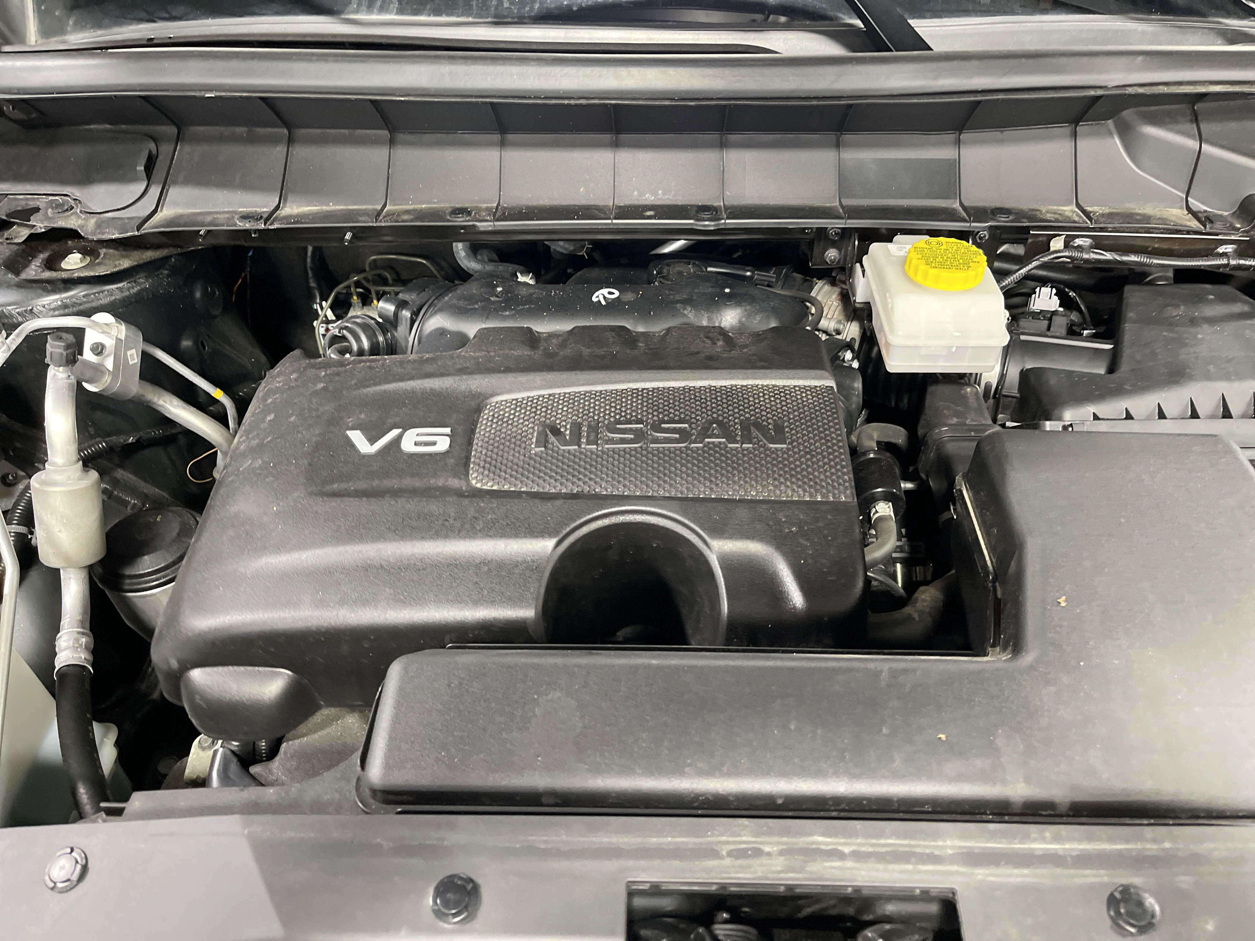 2024 Nissan Pathfinder SL photo 6