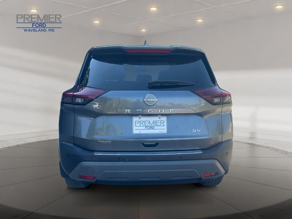 2022 Nissan Rogue SV photo 4