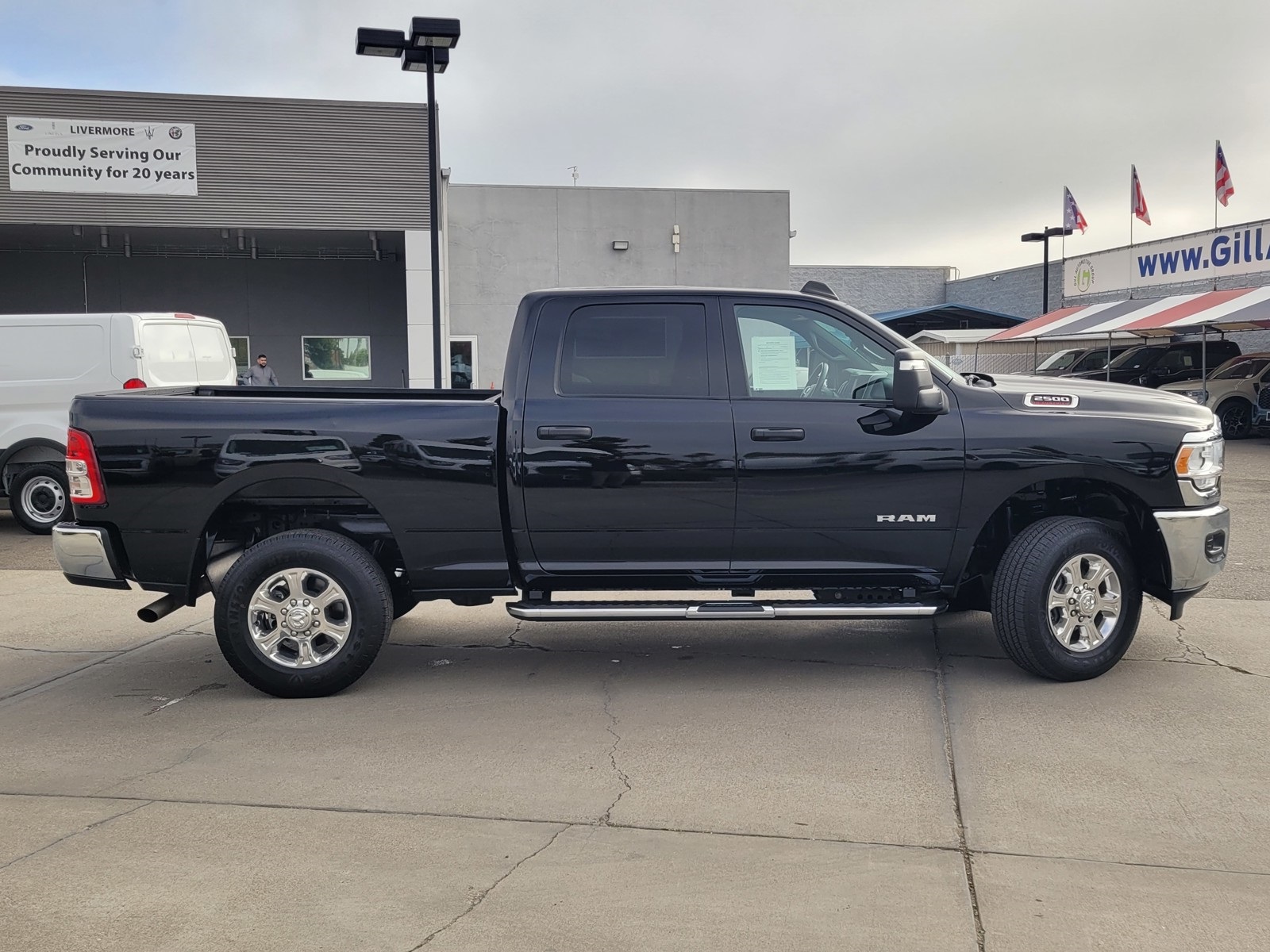 2024 Ram 2500 Big Horn photo 3