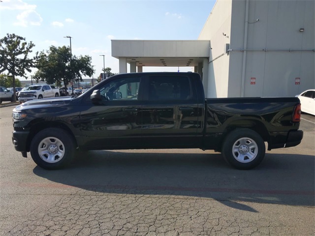 2025 Ram 1500 Tradesman photo 4