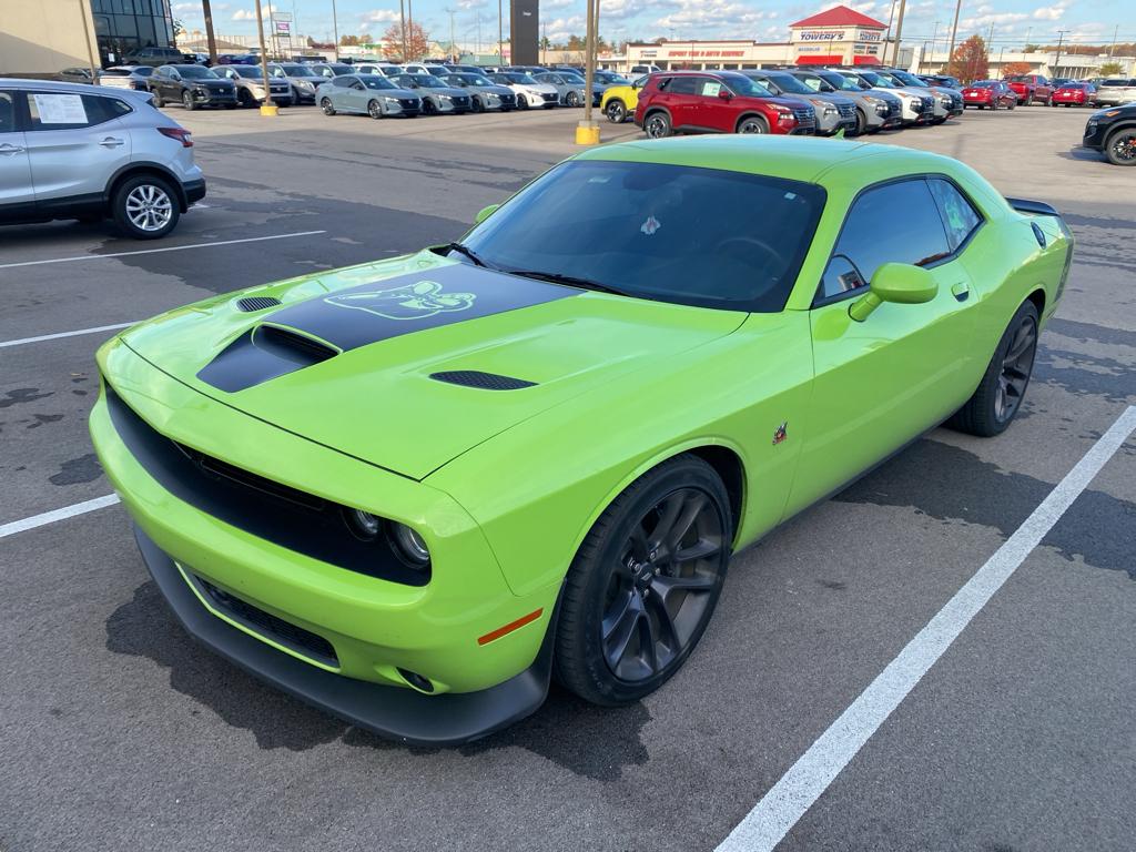 2023 Dodge Challenger R/T Scat Pack photo 2
