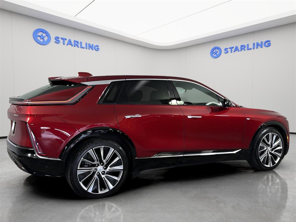 2024 Cadillac Lyriq Luxury photo 10