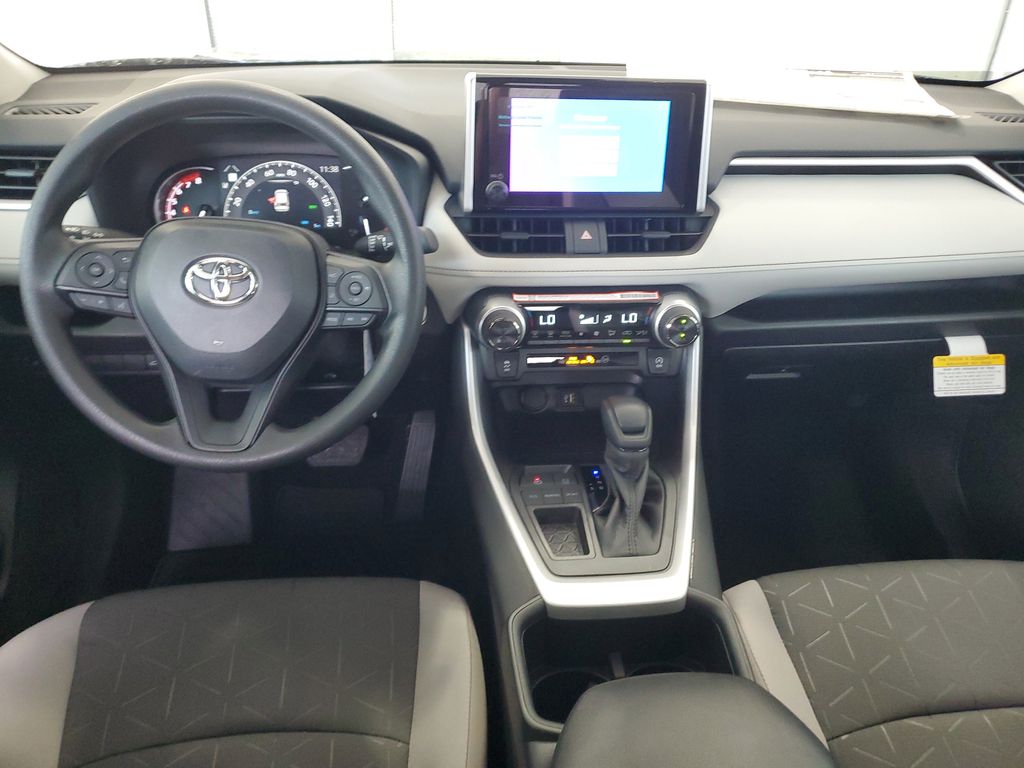 2025 Toyota RAV4 XLE photo 14