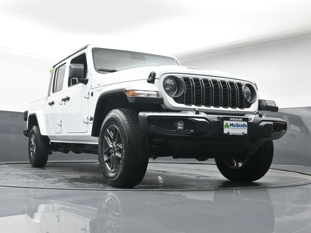 2025 Jeep Gladiator Sport S photo 20
