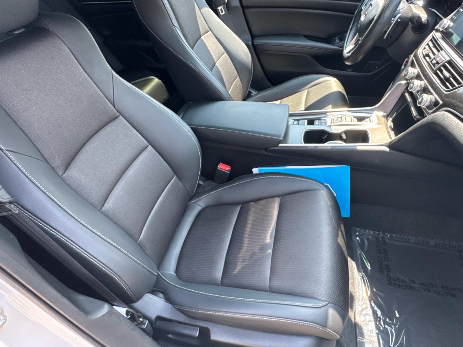 2022 Honda Accord Hybrid Sport photo 24